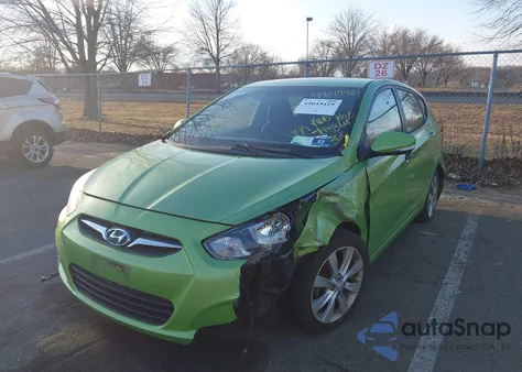 2013 Hyundai Accent Se из США, поврежденный, VIN KMHCU5AEXDU091006
